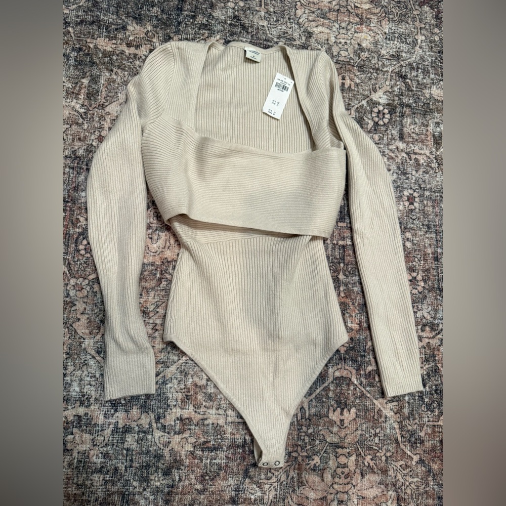 $70 NWT Abercrombie & Fitch LuxeLoft Wrap Bodysuit‎ in Cream